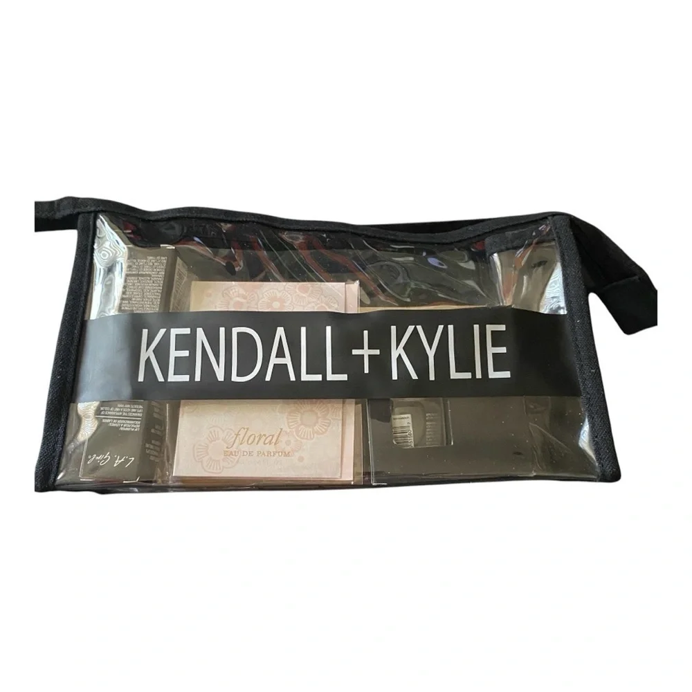 #119-NWT-WOMENS BEAUTY BUNDLE-STILLA-L’ORÉAL-AND MORE